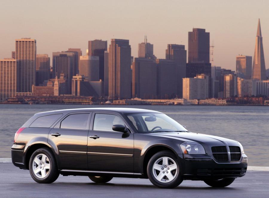  Dodge Magnum R/T 2005 года  (фото 36 из 39)